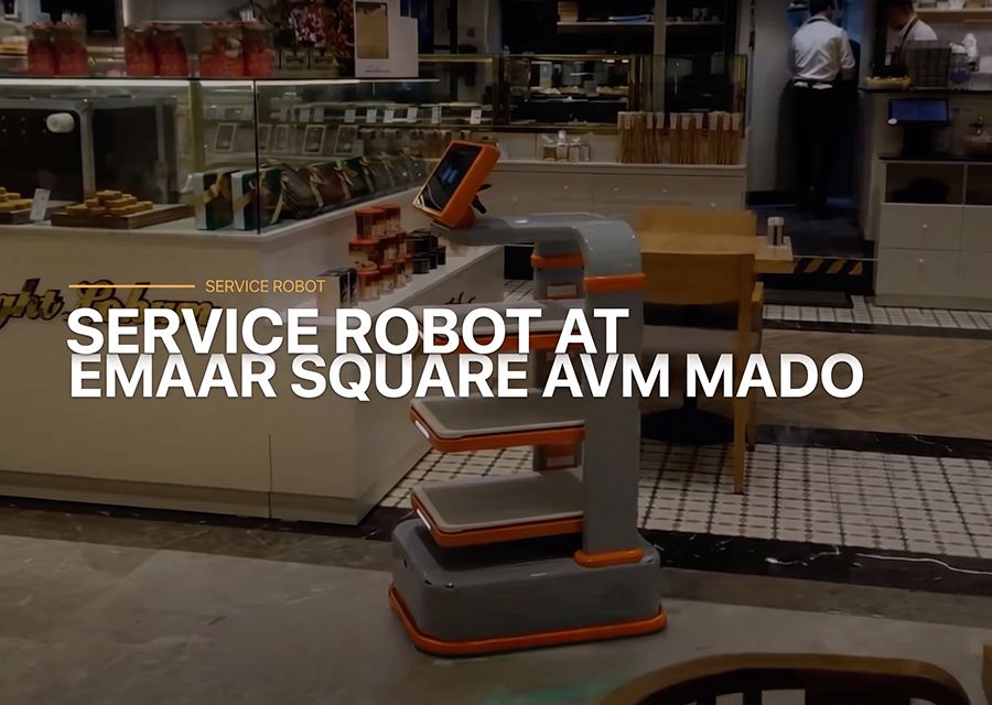 Service Robot at Emaar Square Mall Mado