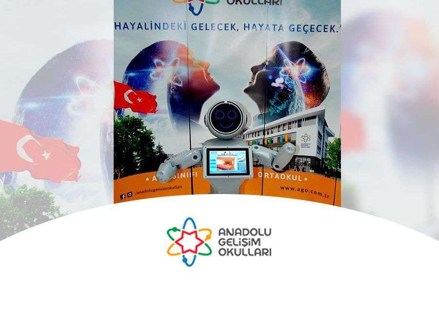 MINI ADA ROBOTS MET STUDENTS AT ANADOLU GELİŞİM SCHOOLS’ INTRODUCTION AND SCHOLARSHIP EXAM